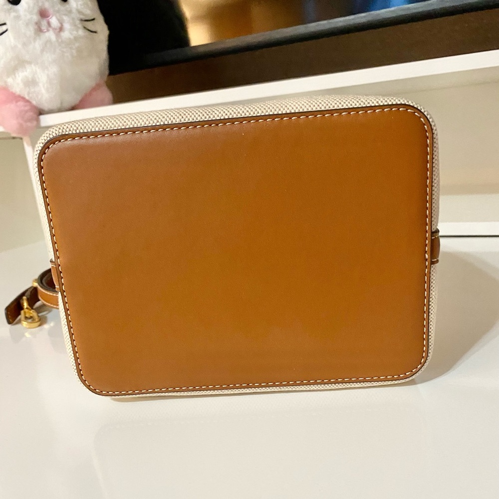 SOLD🆕NEW🤍☘️Tory Burch Blake canvas Bucket Bag/satchel bag/crossbody bay - Picture 5 of 10